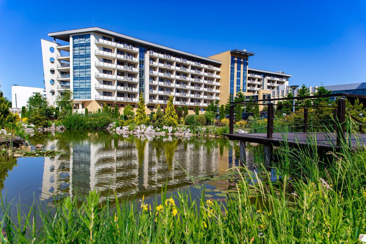 Apartamenty Promenada-Arka Kolobrzeg Exterior photo